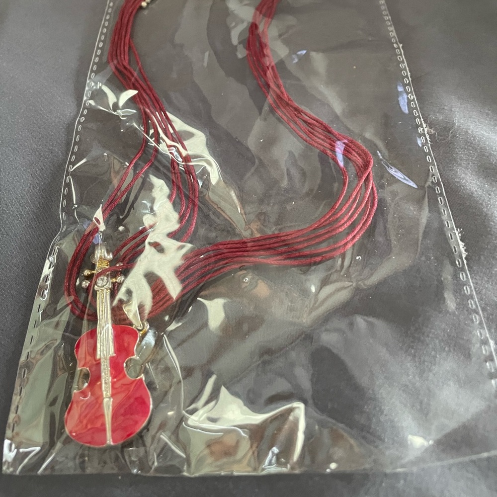 Chun fashion necklace